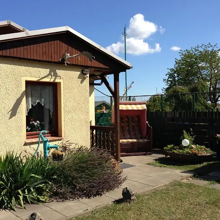 Quaint Farmhouse In Near Beach Kuehlungsborn